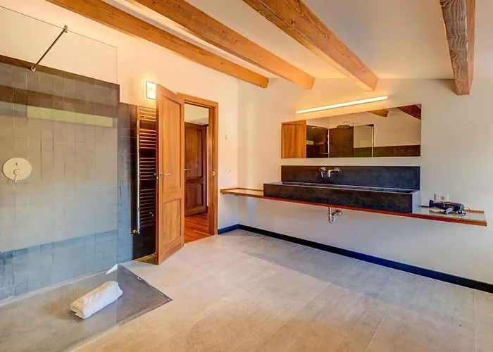 Cladera By Sealand *