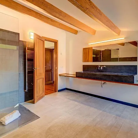 Cladera By Sealand *